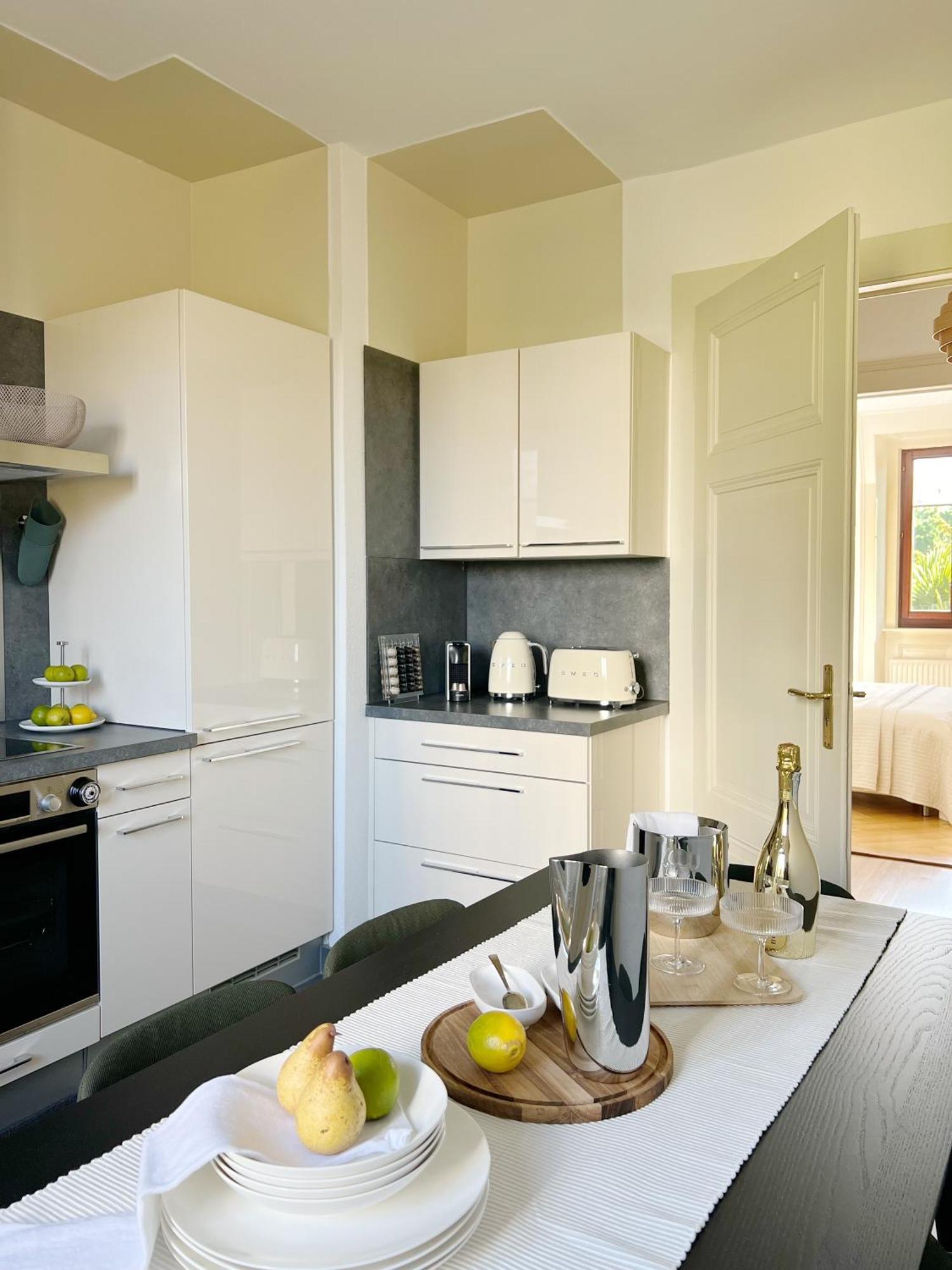 Montreux Riviera Suite Waterfront 3 Bedrooms Private Parking Exterior foto